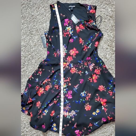 NWT Express Black,Floral & Bird Pattern Dress - Picture 4 of 7